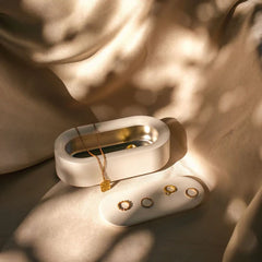 Akua Sonic Luxe - copy the adweek